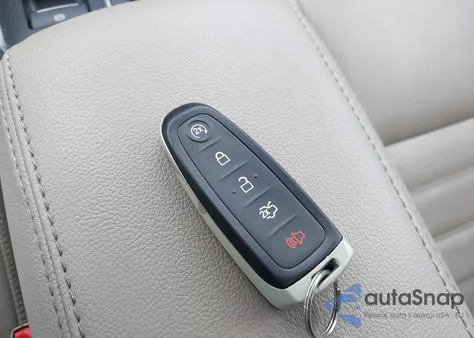 2017 Ford Escape Titanium из США, поврежденный, VIN 1FMCU0JD7HUA19017